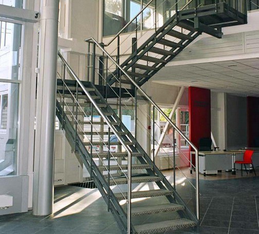 металлоизделия-металлические лестницы